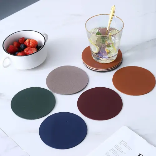 Impermeável Non-Slip Leather Table Placemats, Grey Black PU Placemats, Coaster de Natal, Wine Cup Mat Set, Acessórios de cozi...